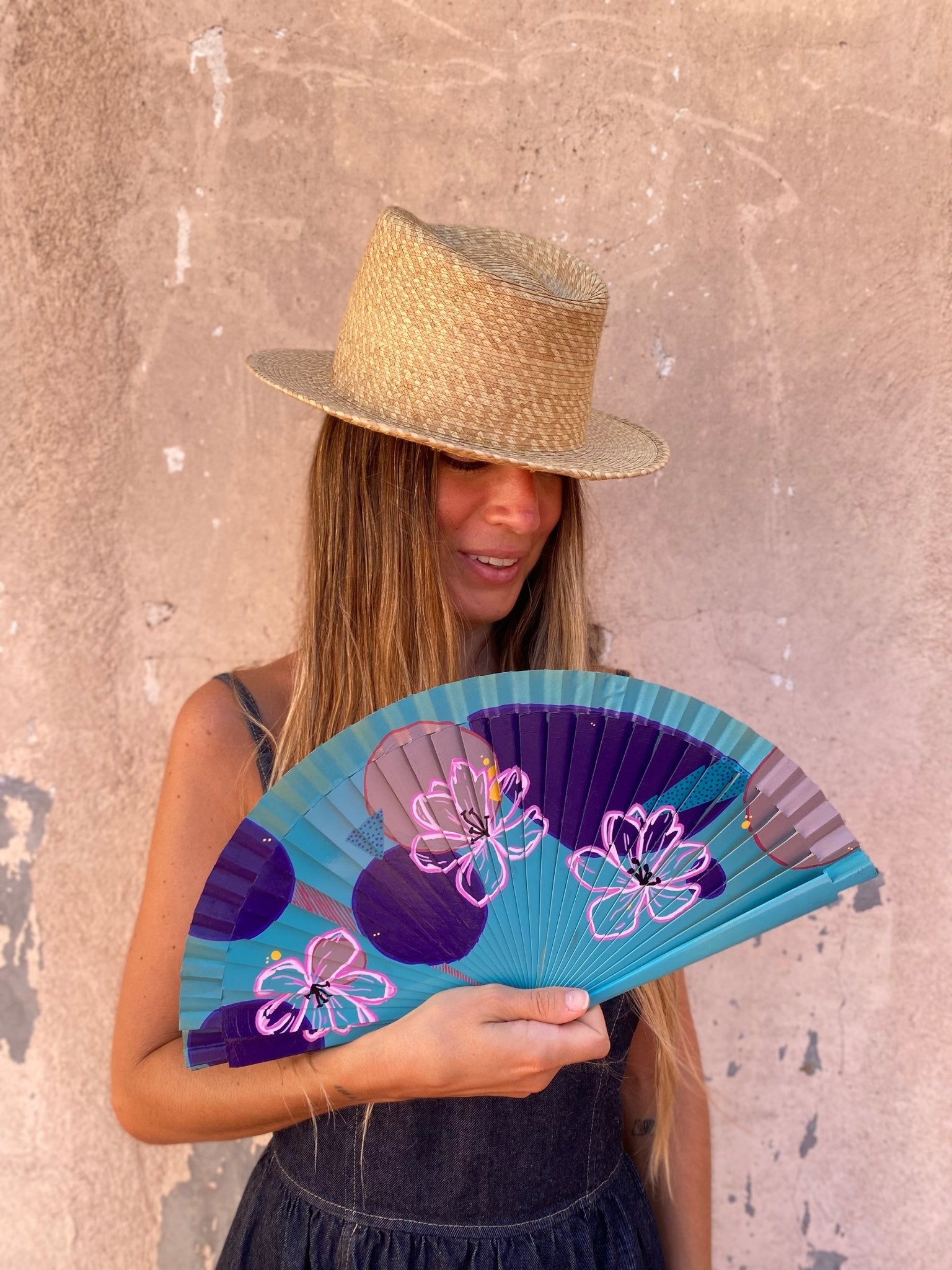 Folding Hand Fan - Floral Art - Wood (42x23cm)_endorphin art