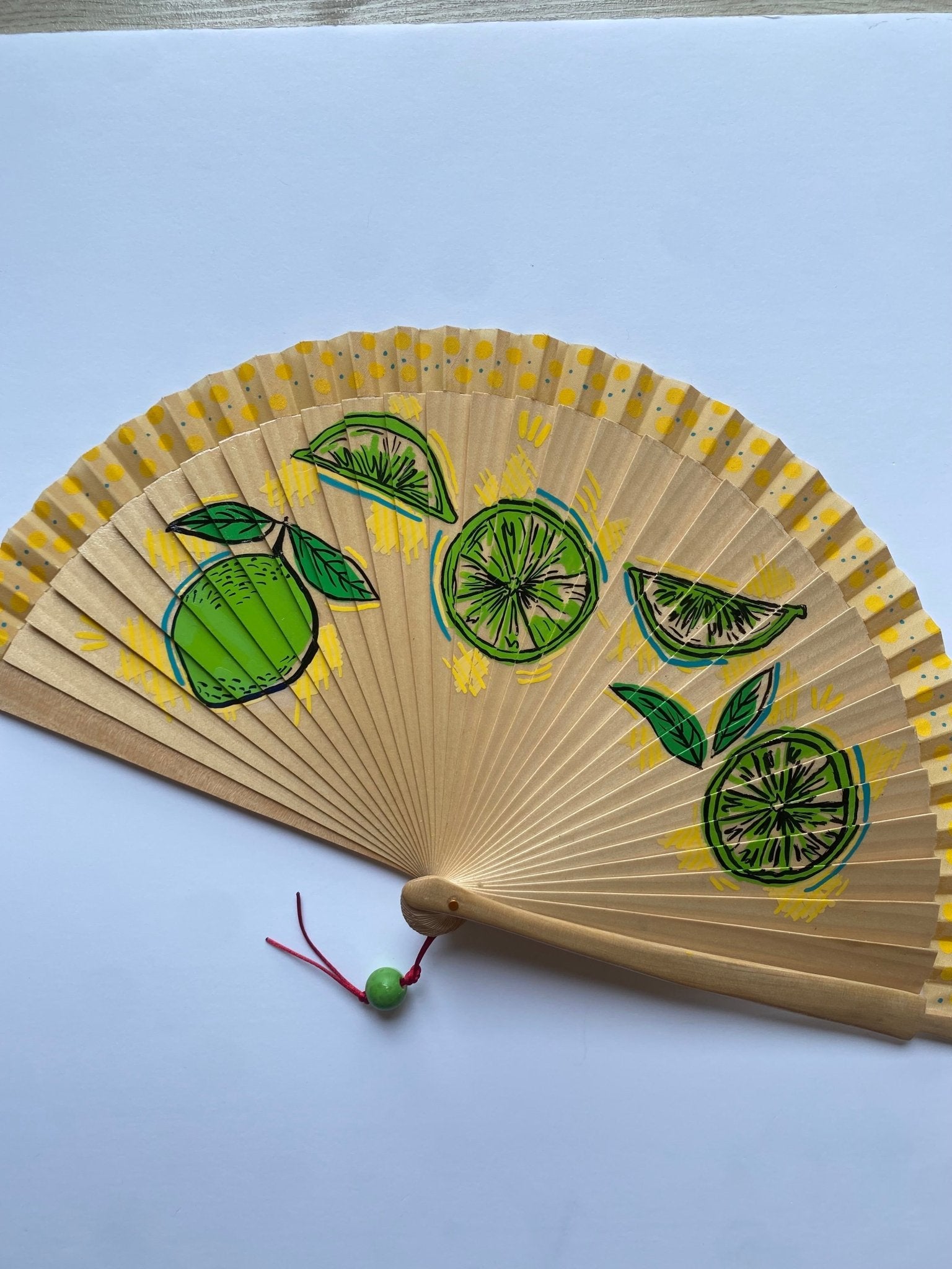 Folding Hand Fan - Fresh Lemon Art - Wood (42x23cm)_endorphin art