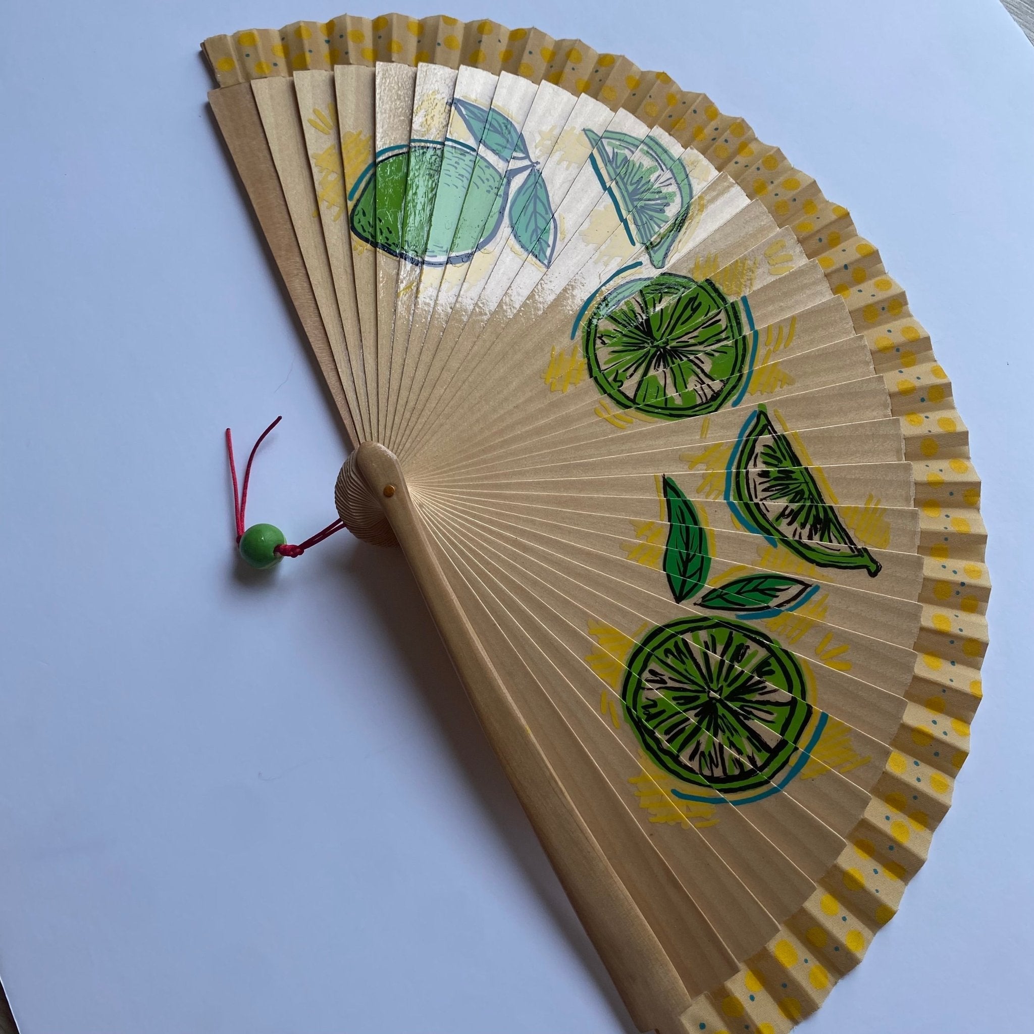 Folding Hand Fan - Fresh Lemon Art - Wood (42x23cm)_endorphin art