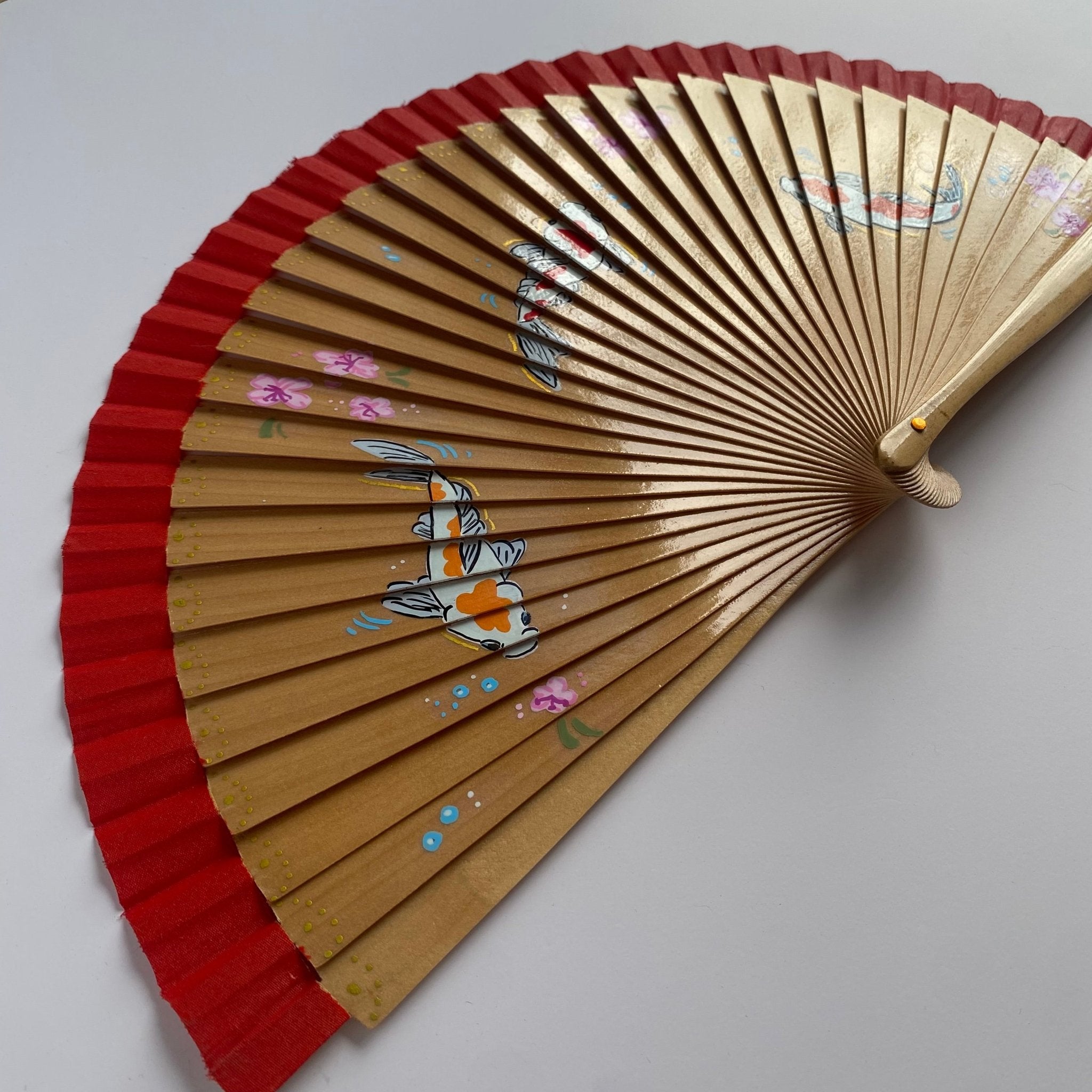 Folding Hand Fan - Koi Fish - Wood (42x23cm)_endorphin art