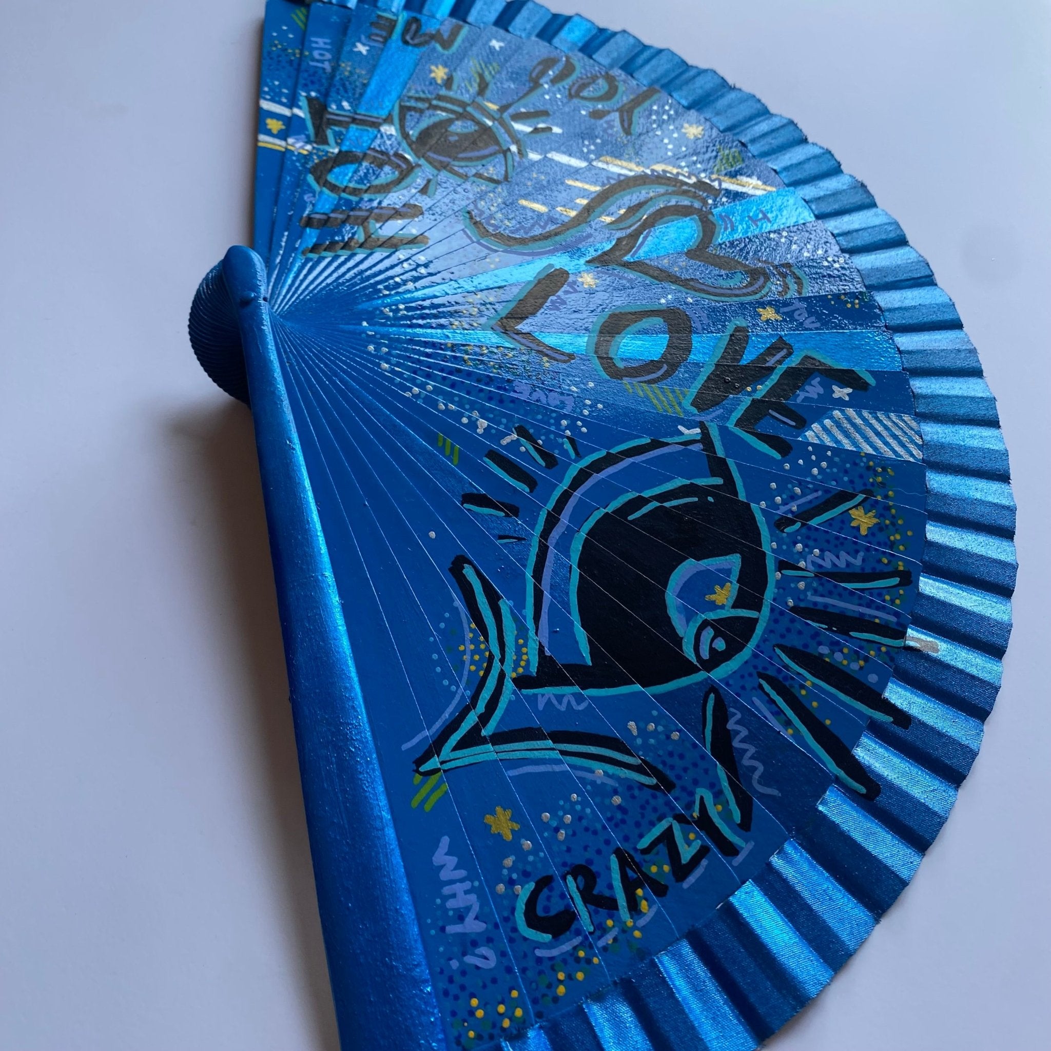 Folding Hand Fan - Pop Sureal Art - Wood (42x23cm)_endorphin art