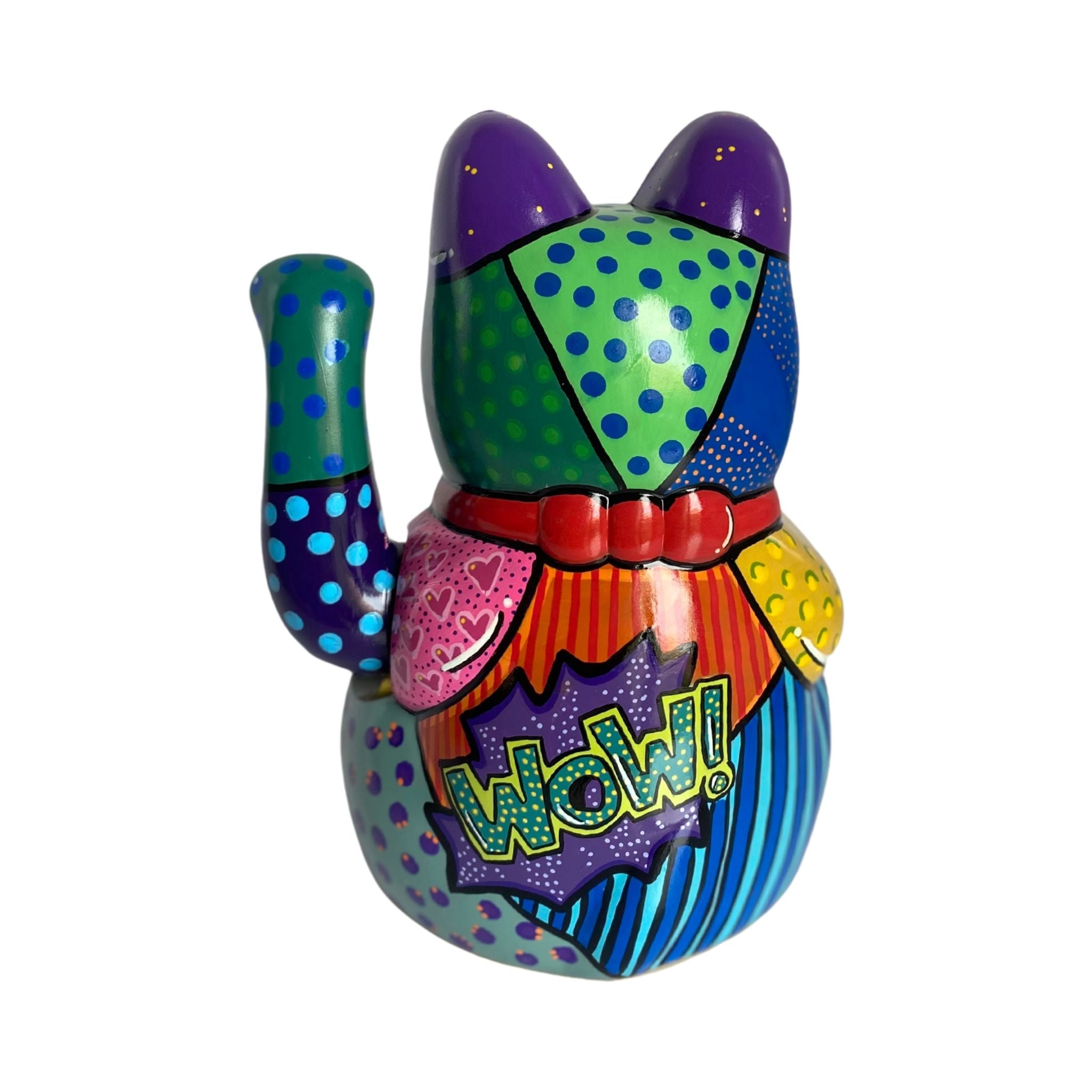 Colorful lucky cat figurine with 'Wow!' text on a white background