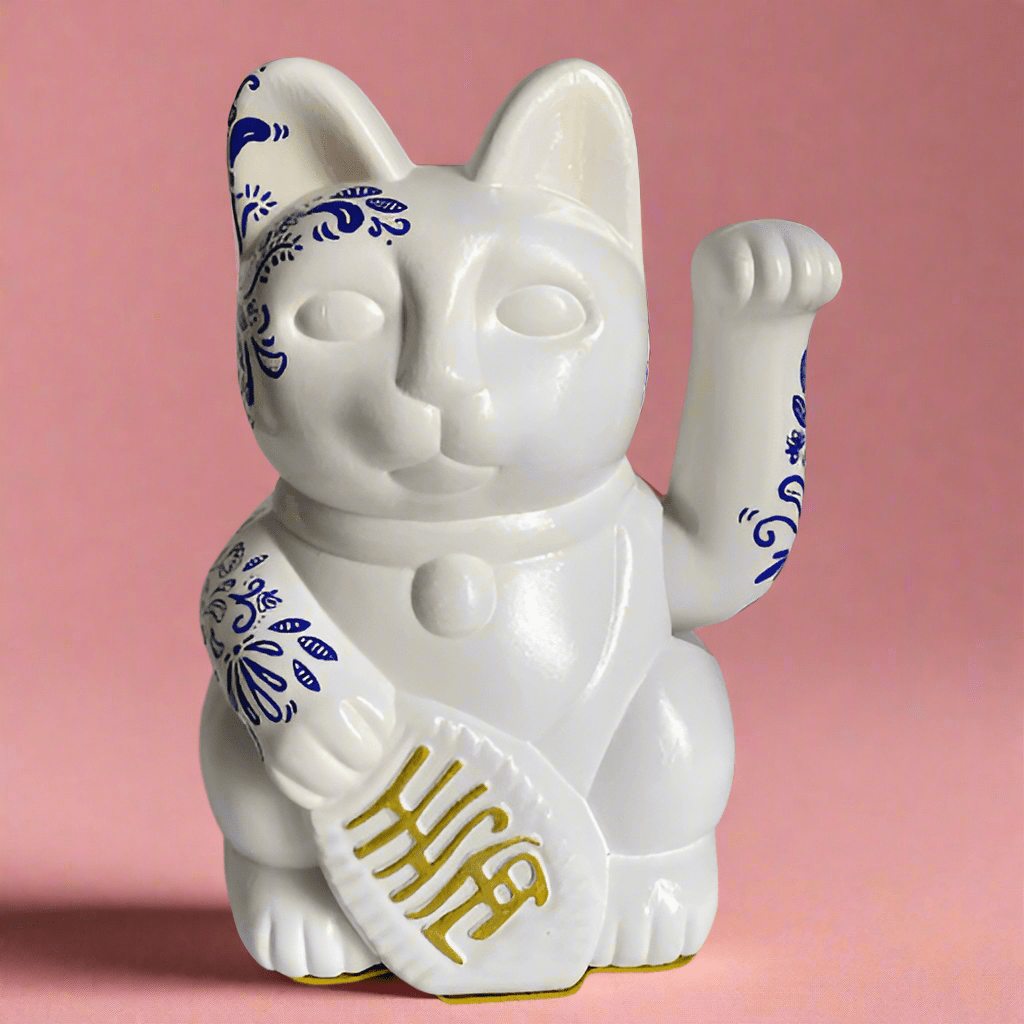 Windflower_Lucky_Cat_front_view_endorphin art