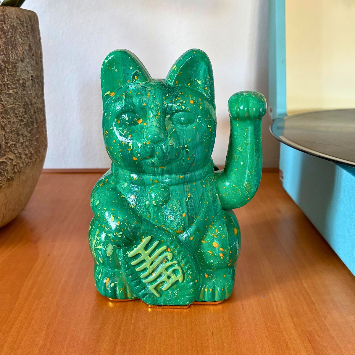 Maneki Neko Forest Green Lucky Cat Figurine_endorphin art
