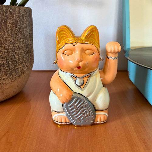 Maneki Neko Marilyn Monroe Lucky Cat Figurine_endorphin art