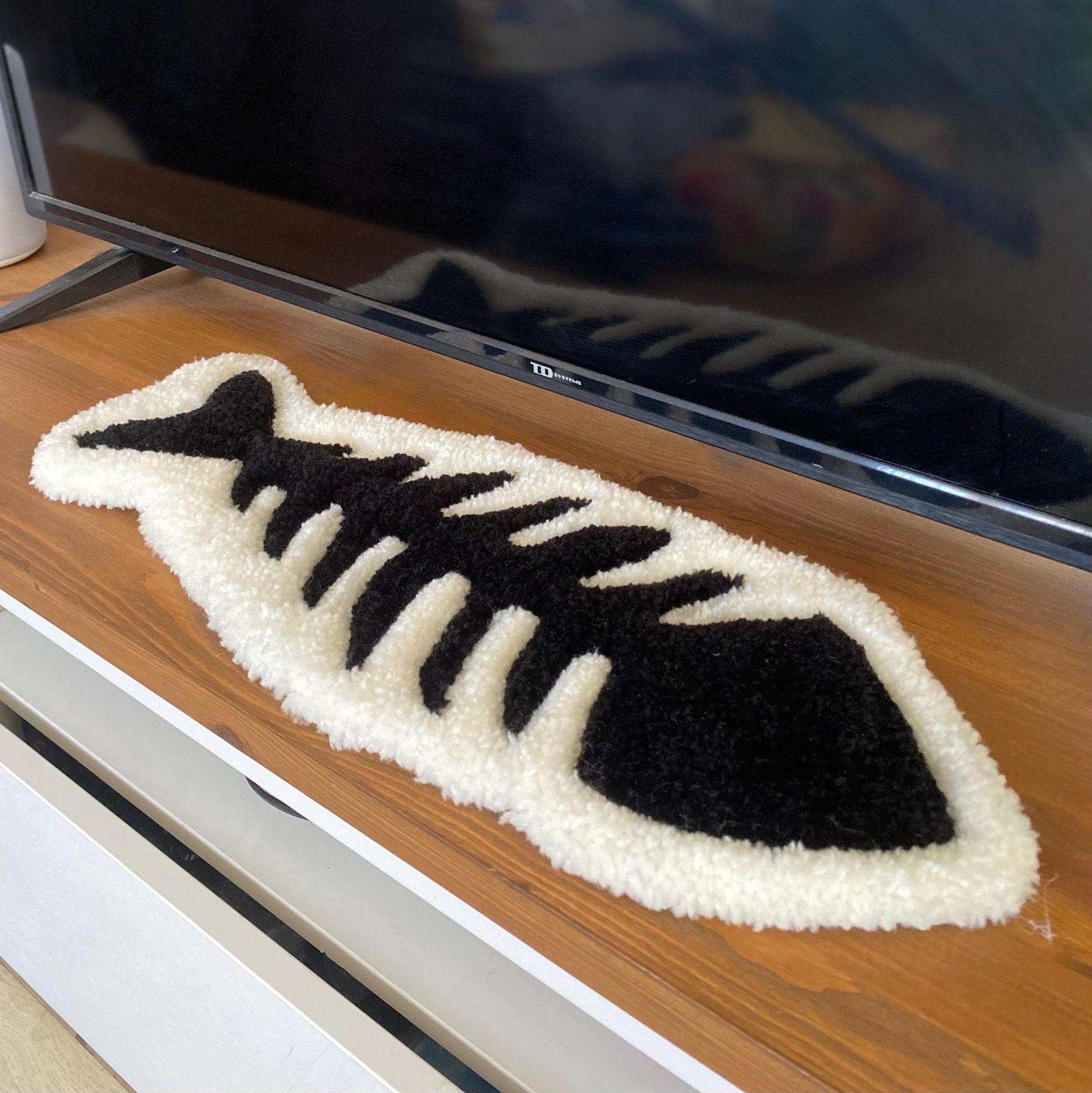 Monochrome Fish Bone Rug - endorphin art